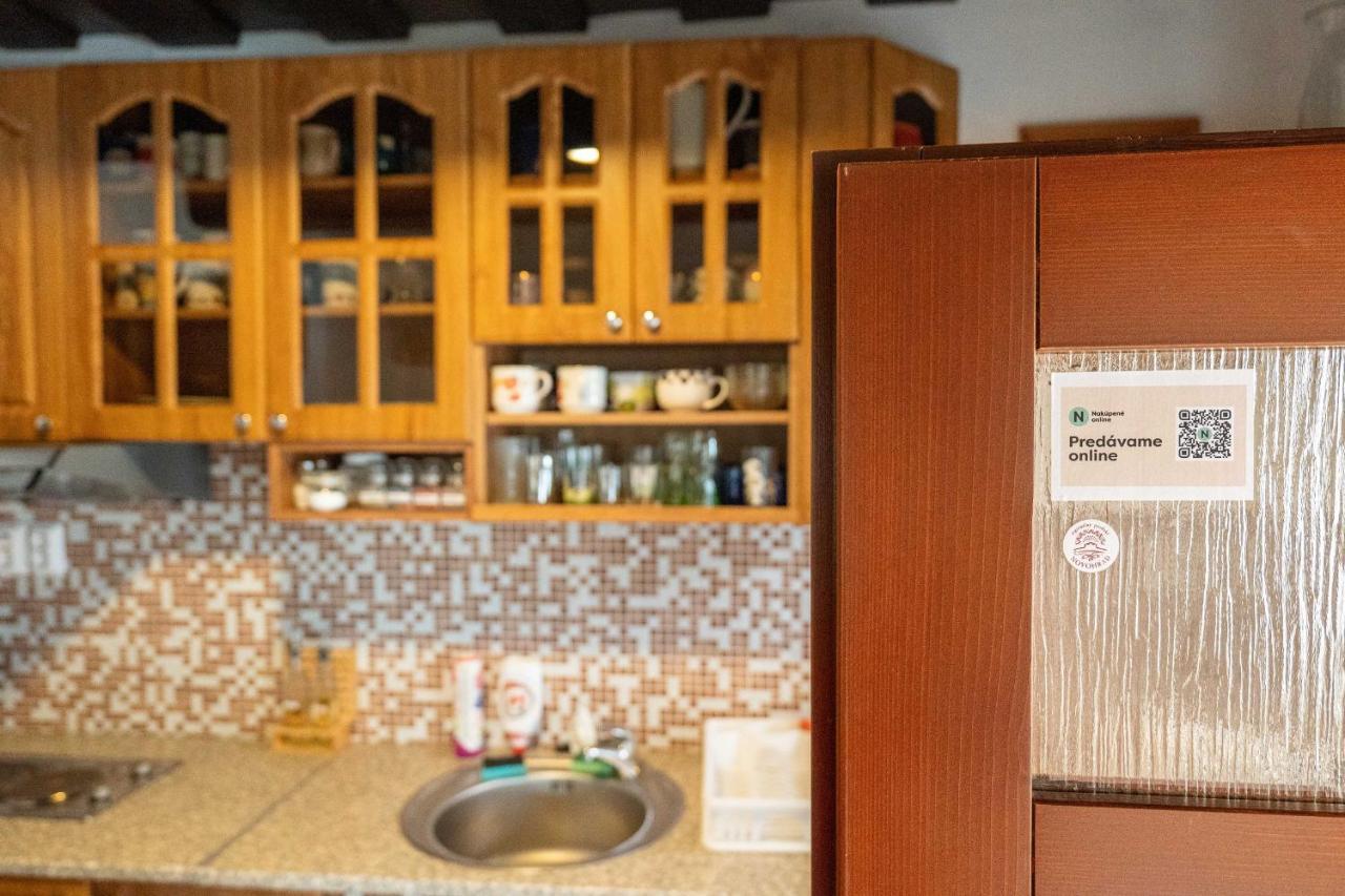 Ubytovanie Na Vcelej Farme Polichno Ngoại thất bức ảnh